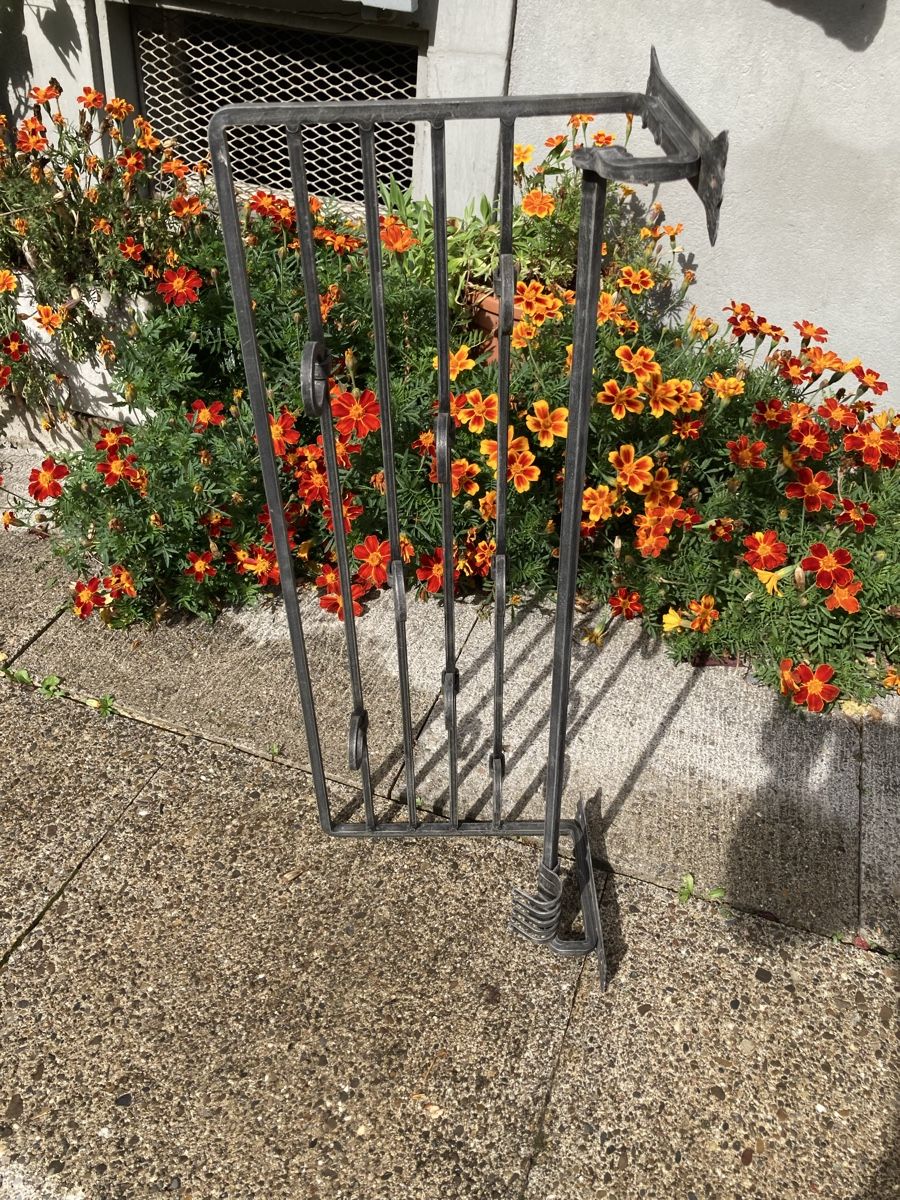Stenditoi: Kleiderständer Kleiderstange – Usato da Schlieren venduto da Flower5 5
