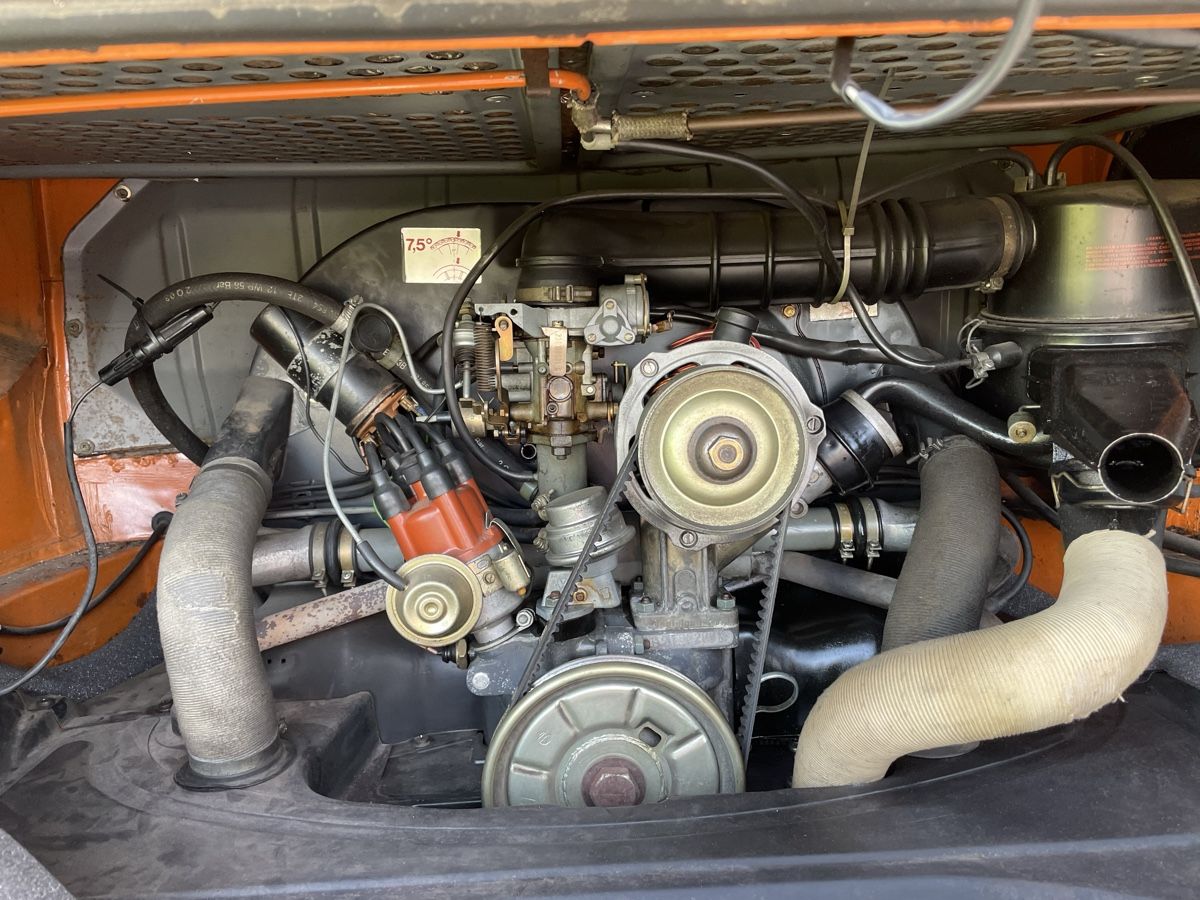 VW Veicoli da campeggio: VW T2 Camper, restauriert – Usato da Rüfenacht BE venduto da nad_t77n 9