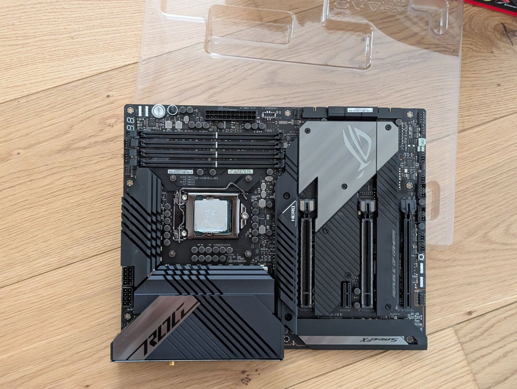 Asus Schede madri: ROG MAXIMUS XIII HERO inkl. Intel 10900kf CPU – Usato da Rüthi (Rheintal) venduto da Hafo1992 1