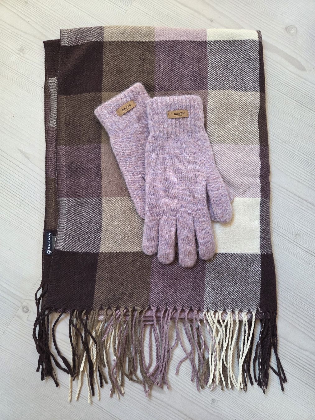 Foulard & Sciarpe: Set: Schal und Handschuhe, Winter Accessoires – Nuovo e nell'imballaggio originale da Orpund venduto da Stibe_27