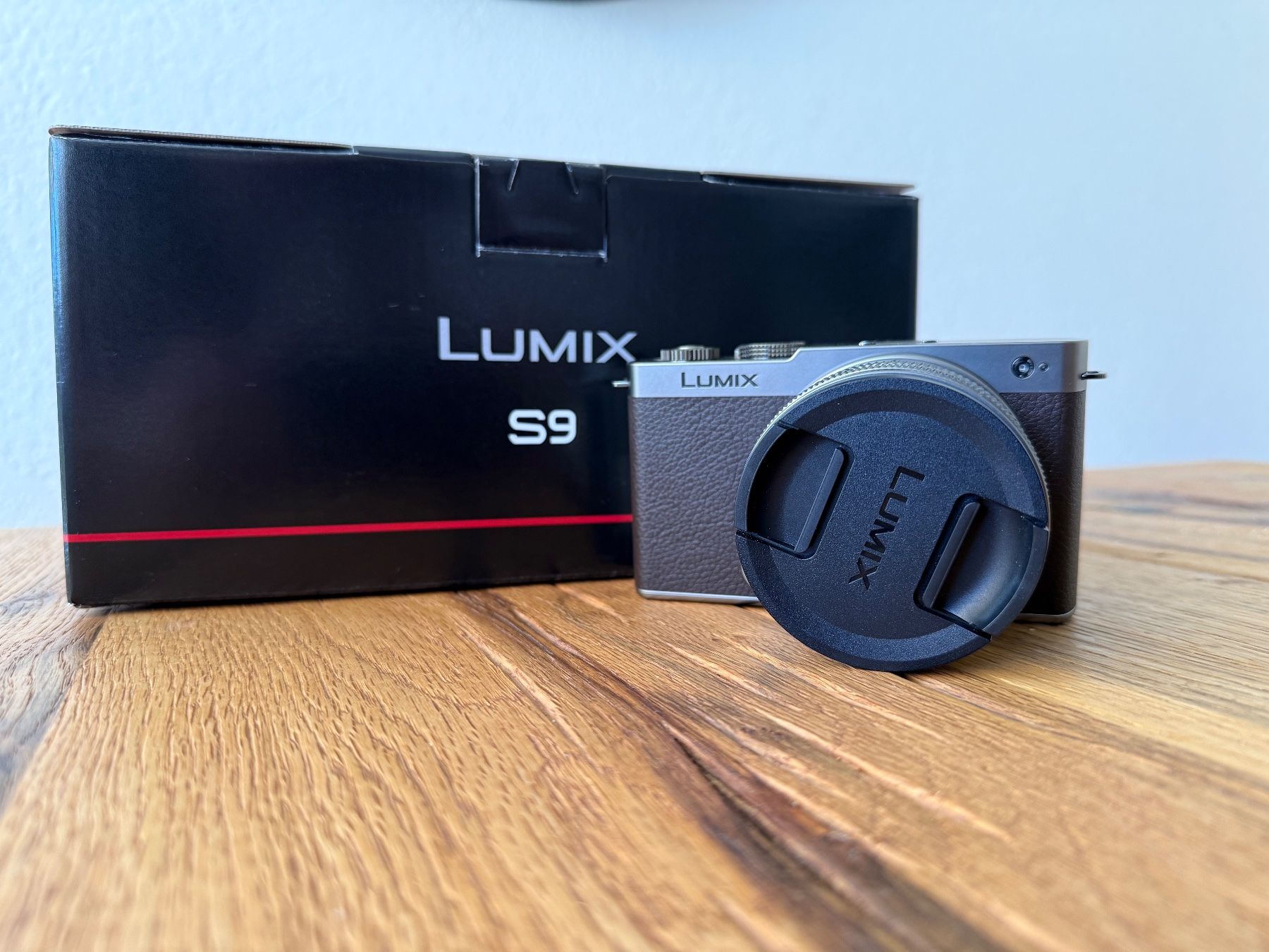 Panasonic Fotocamera: Panasonic Lumix S9 Titanium Gold Sonderedtition – Usato da Wallisellen venduto da Mike11mike