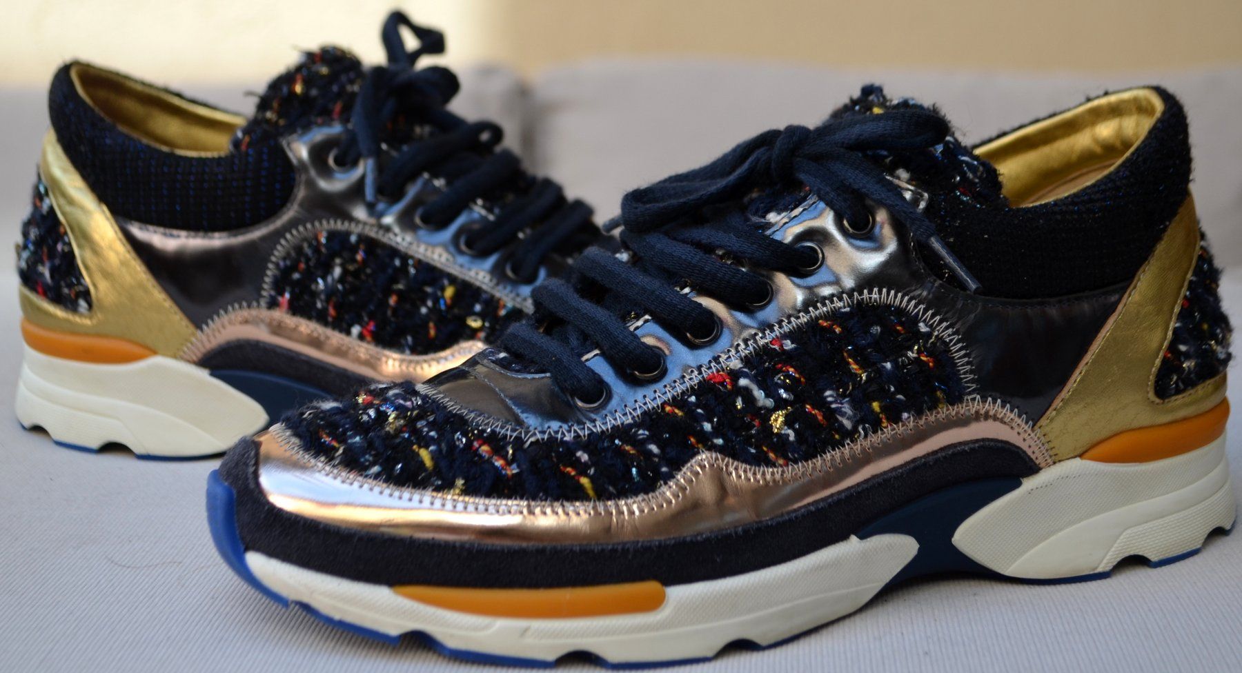 Chanel Damenschuhe: Chanel Sneakers 39 – Gebraucht aus Collonges von Auganien 4