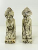Speckstein Buchstützen 2-er Set „Asiatische Figuren“