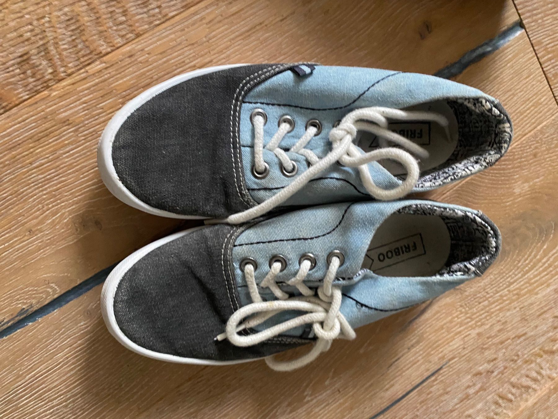 Scarpe per ragazzi: Stoffschuhe Gr.33 Blau – Usato da Rüti ZH venduto da zoli01
