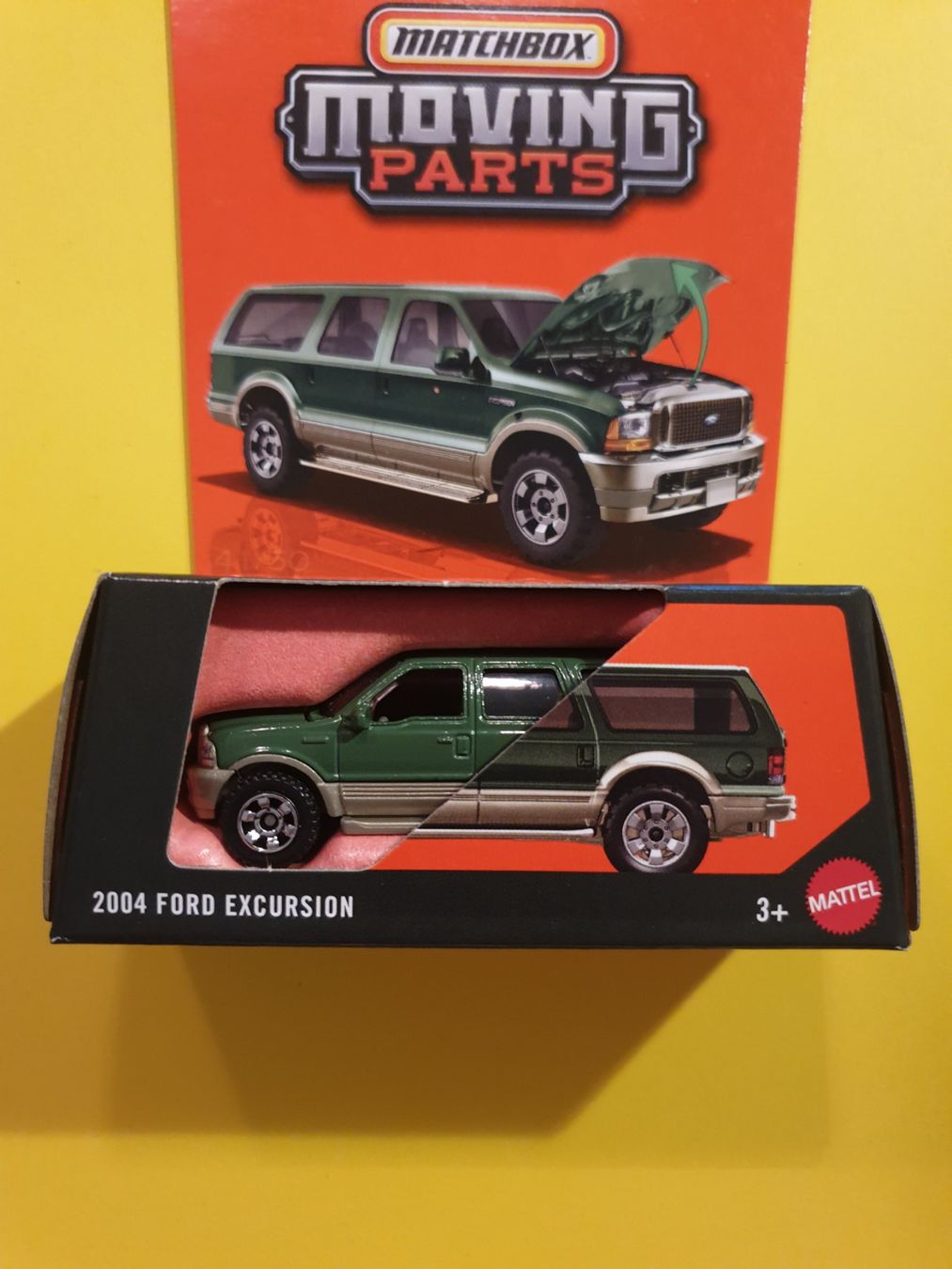 Matchbox Modellini d'auto: Matchbox 2004 FORD EXCURSION – Nuovo e nell'imballaggio originale da Oftringen venduto da Rotor 2