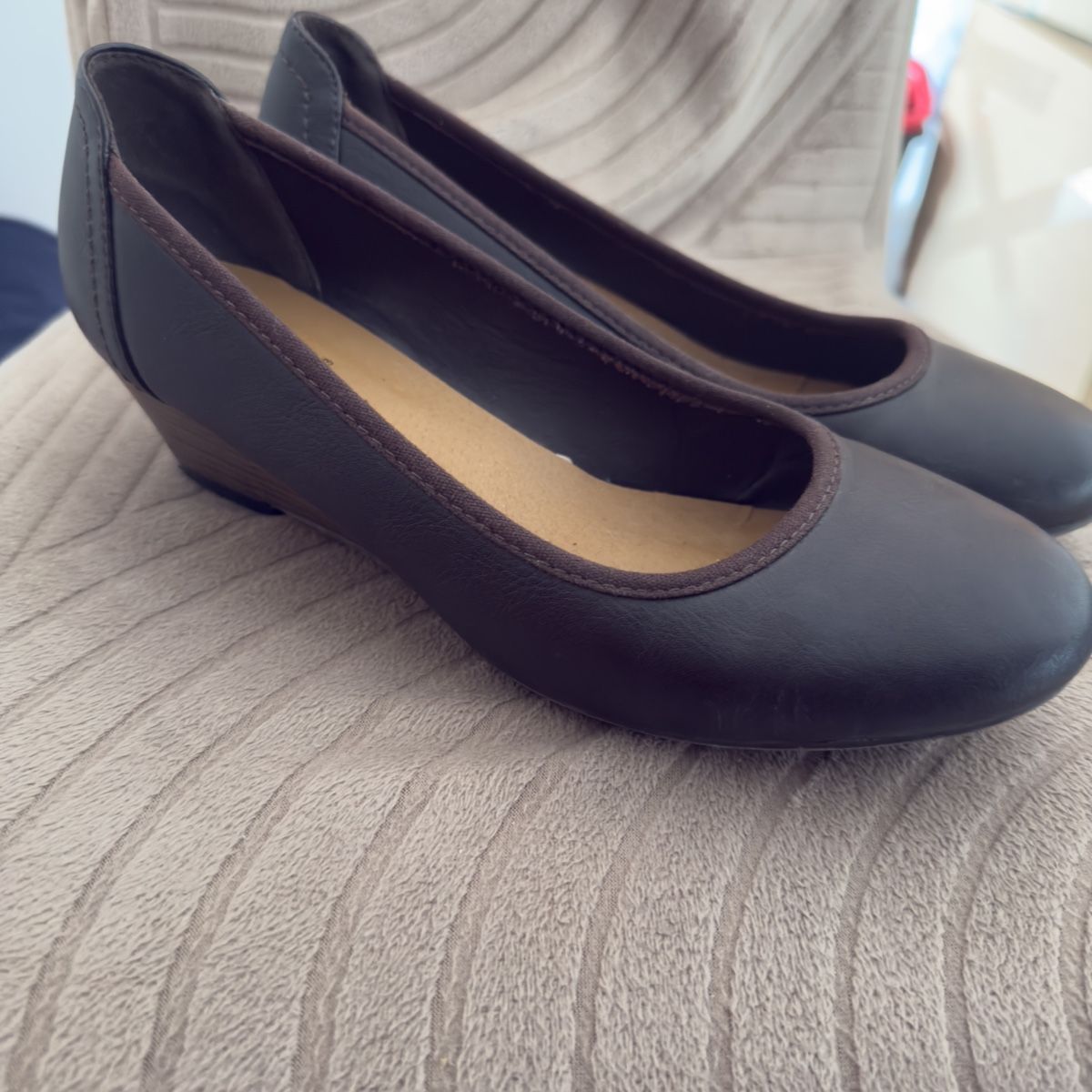 Scarpe da donna: Escarpins marron, taille 38 – Usato da Riddes venduto da Elina. 2