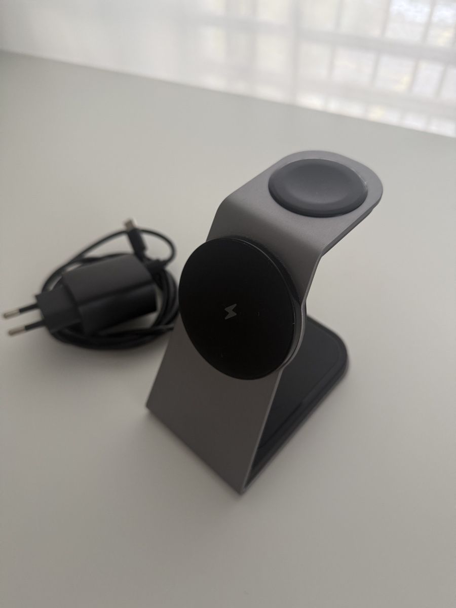 Docking station: 3-in-1 Wireless Charger – Nuovo (secondo la descrizione) da Bulle venduto da tim_b7bz 1