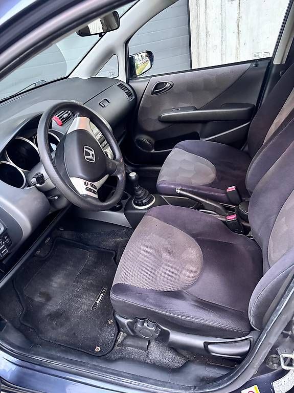 Honda Automobili: Honda Jazz 1.4 ES – Usato da Schwarzenbach LU venduto da tob_7rhq 2