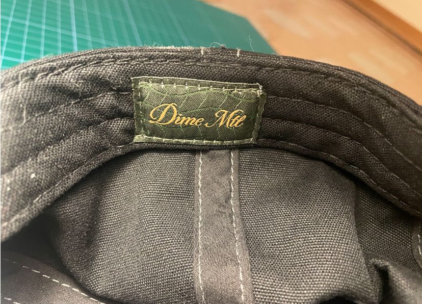 Copricapi, berretti & cappellini: Casquette dime – Usato da Mont-sur-Rolle venduto da ale_8srv 3