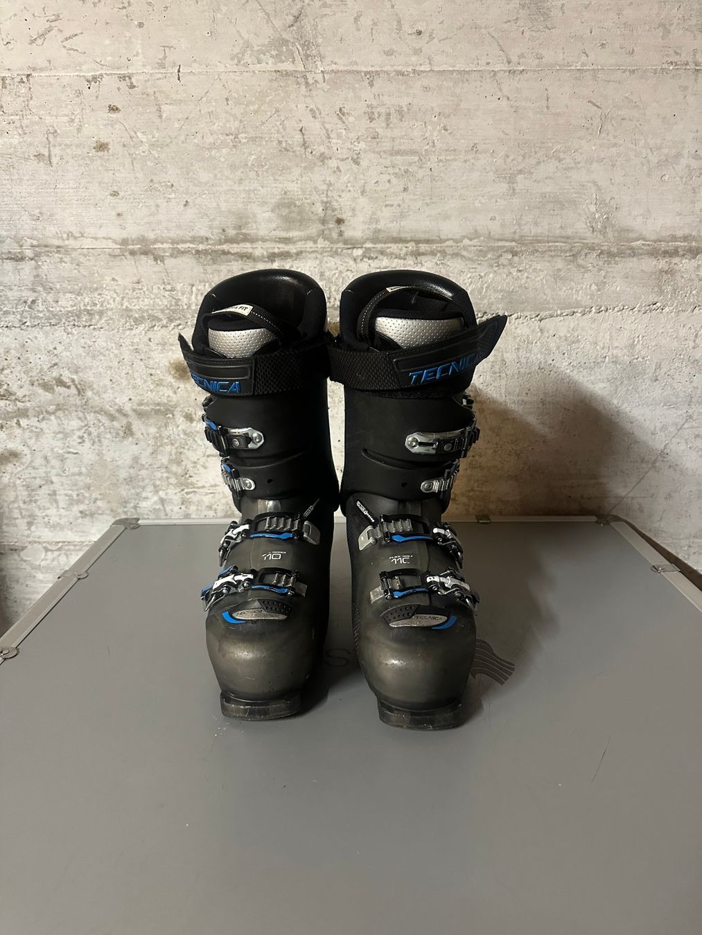 Tecnica Scarpe da uomo: Tecnica Skischuhe 29 / Gr. 44.5 – Usato da Emmenbrücke venduto da karkarkar 1