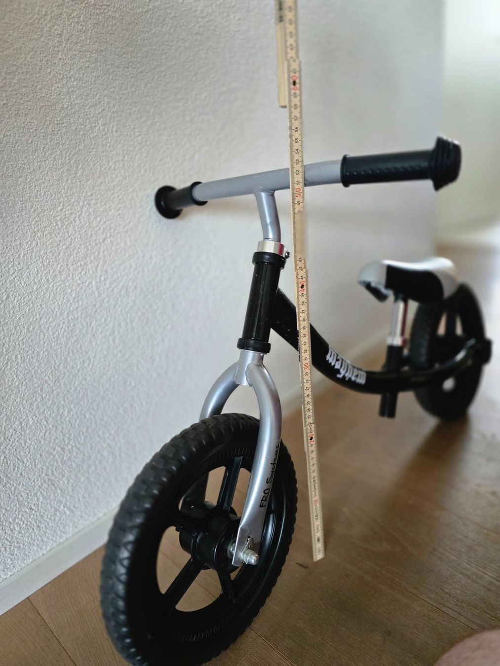 Fahrzeuge für Kinder: 12" Mayhem Laufrad Schwarz – Gebraucht aus Rotkreuz von GrAv3n 3