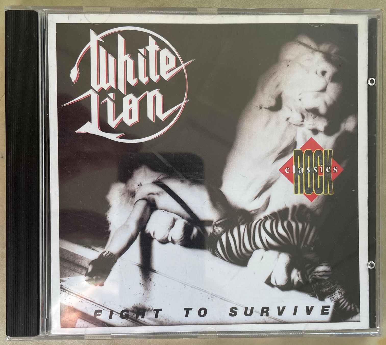 CD: White Lion - Fight to Survive – Usato da Brunnen venduto da Barfly5