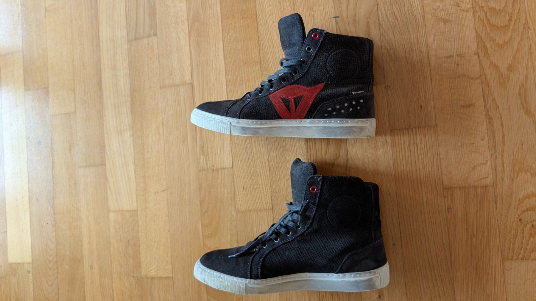 Dainese Scarpe da uomo: Motorradschuhe Dainese – Usato da Locarno venduto da antonioamato 1