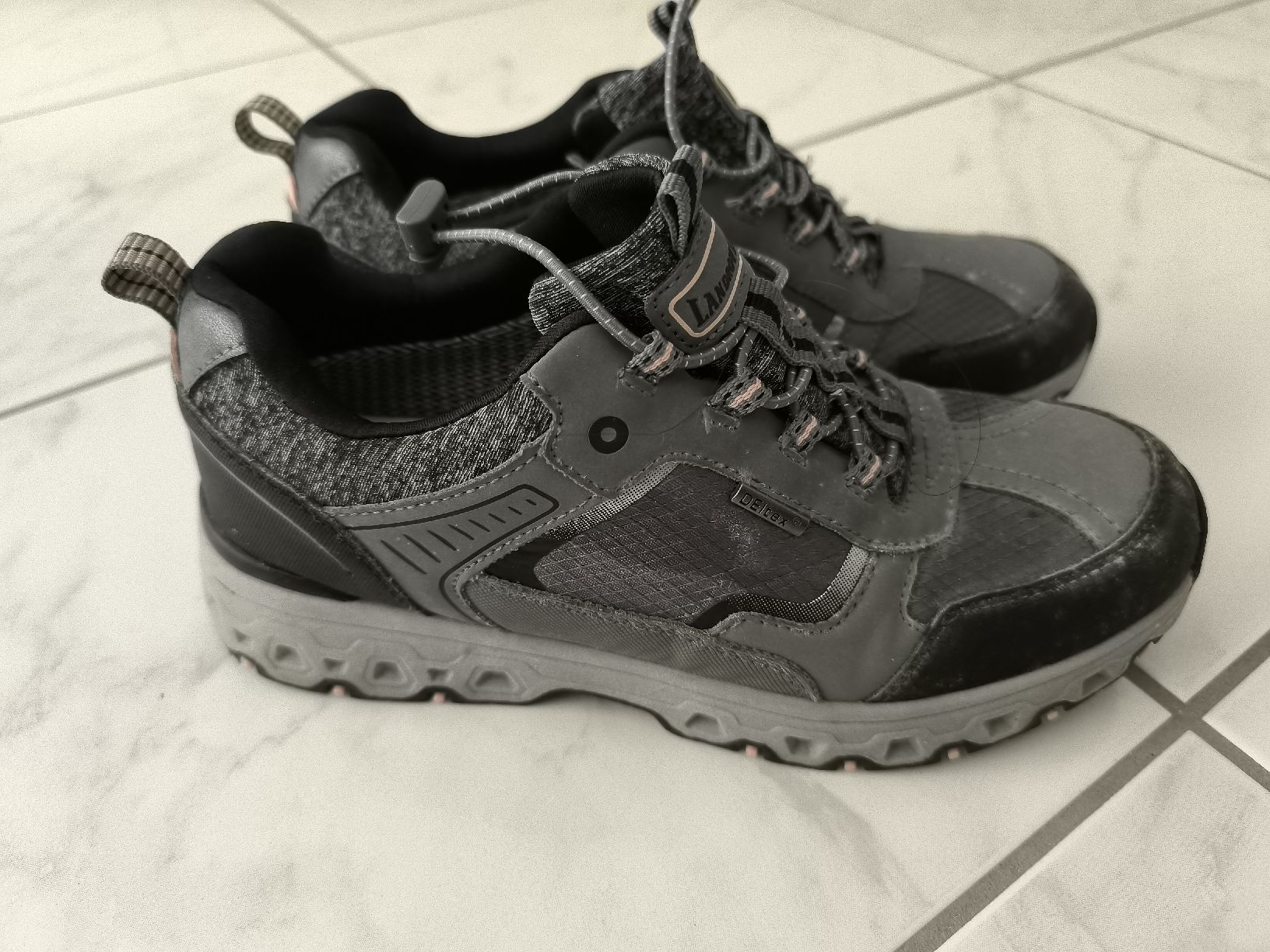 Dosenbach Scarpe per ragazze: Mädchen Trekking Schuhe nr38 – Usato da Buchs SG venduto da Cor-Pie
