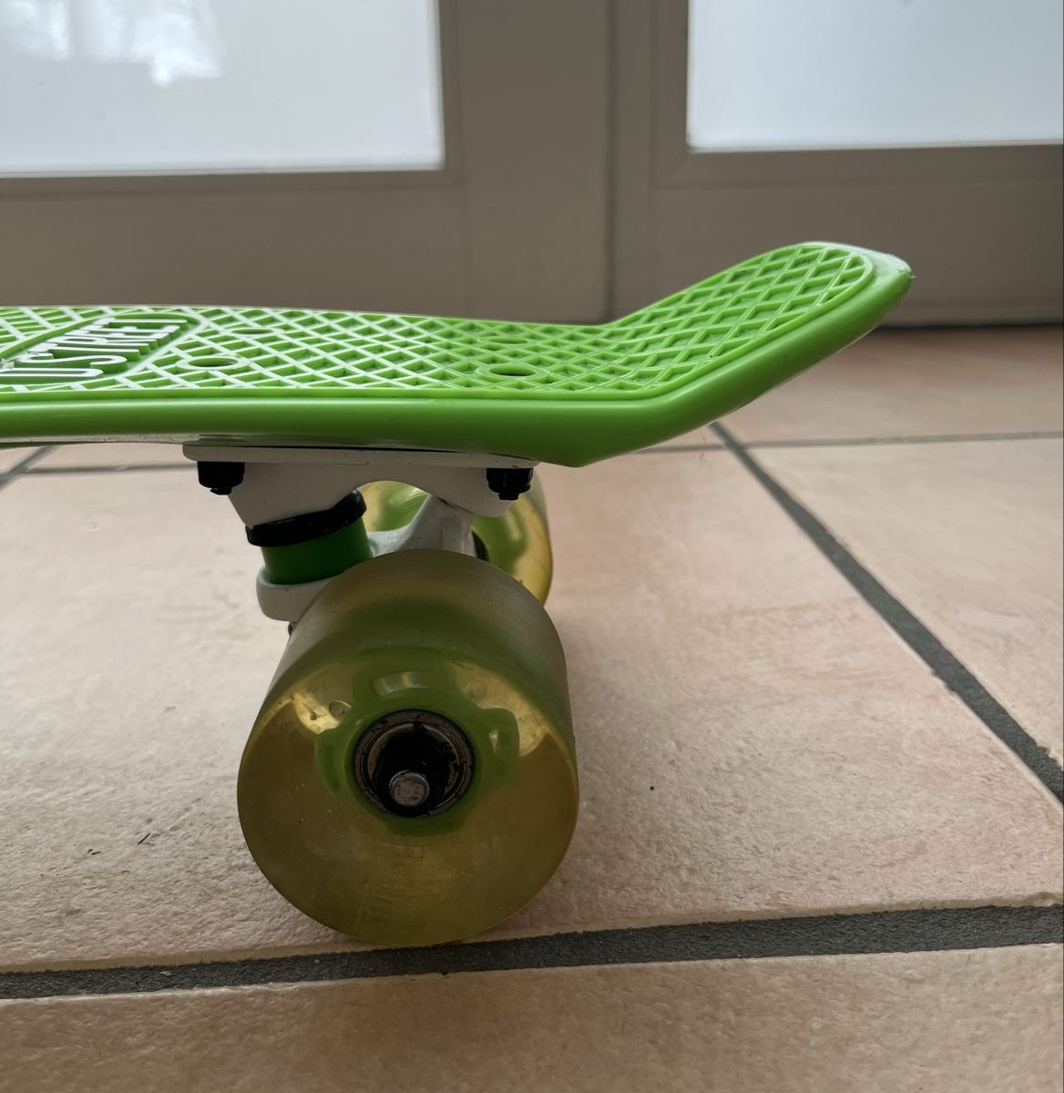 Skateboards: D Street Penny Board, Neongrün – Nuovo (secondo la descrizione) da Zumikon venduto da nata_sells 3
