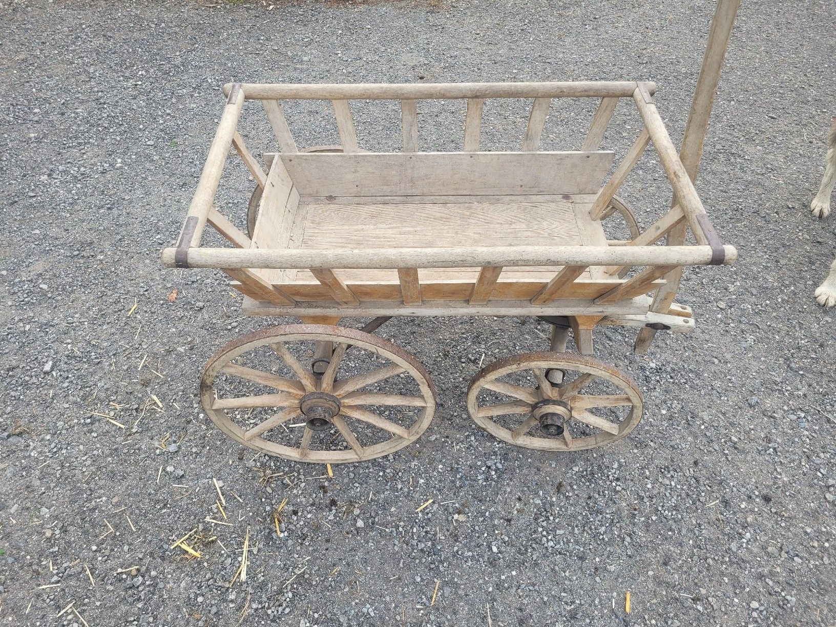Tutte le decorazioni: Alter  Leiterwagen – Usato da Brienz BE venduto da Hundechef 6