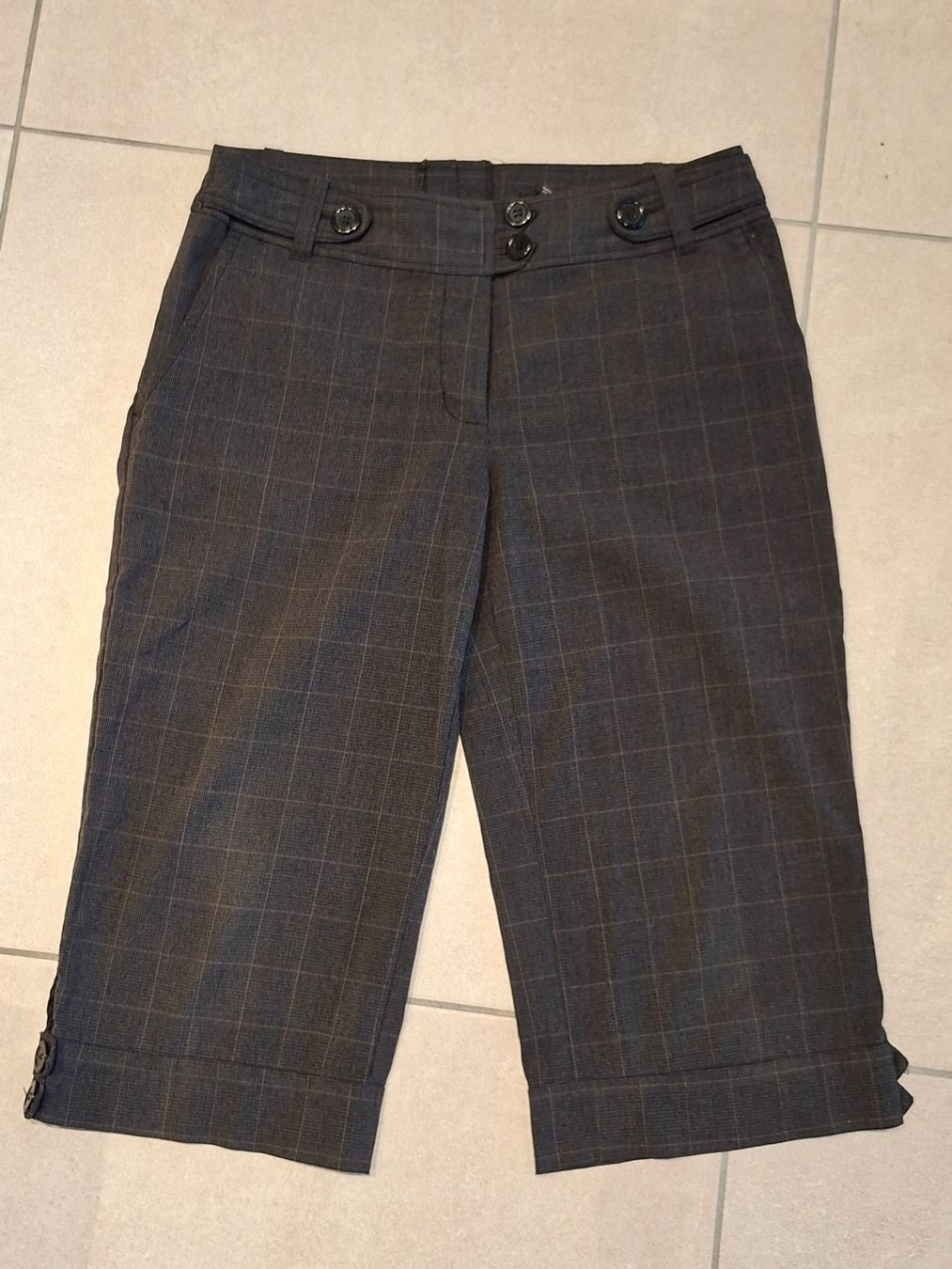 H&M Pantalons: 3/4 Hose – D'occasion à Waltenschwil par PlantAddict