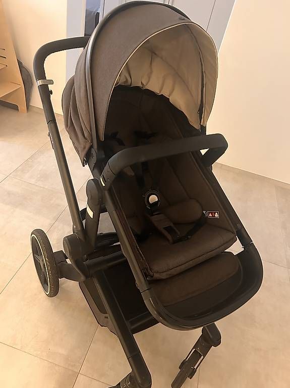 Joolz Carrozzine: Kinderwagen Joolz Day+ – Usato da Muttenz venduto da TiJoWa 2