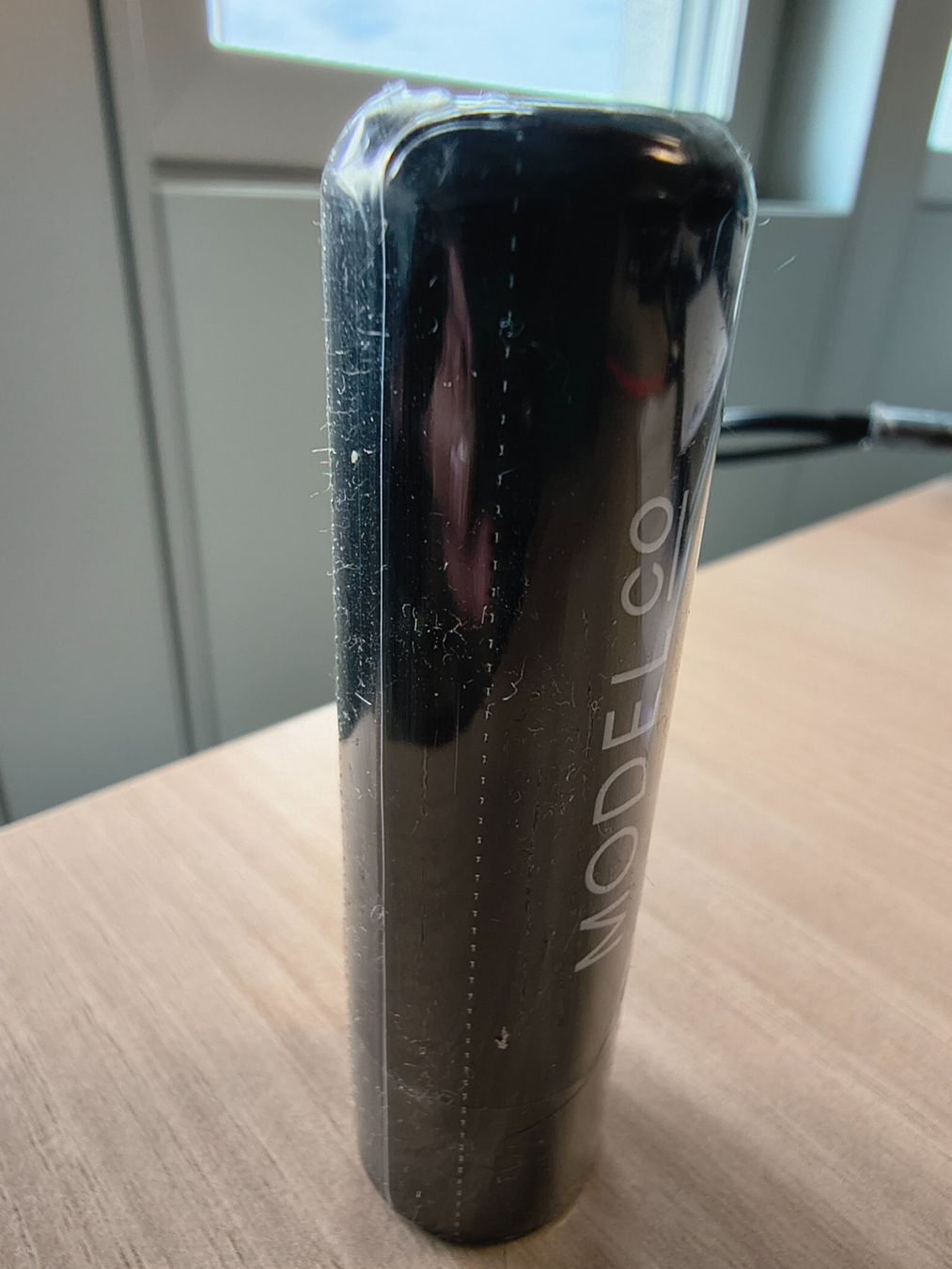 Make-up: Rouge à lèvres ModelCo, couleur Smitten – Nuovo e nell'imballaggio originale da Genève venduto da Brachiopode 1