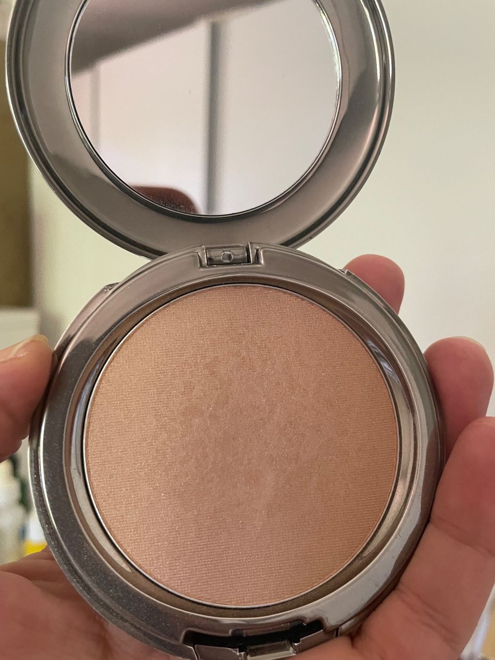 Make-up: COVER FX THE PERFECT LIGHT HIGHLIGHTING POWDER SUNLIGHT – Usato da Zürich venduto da deruja 2