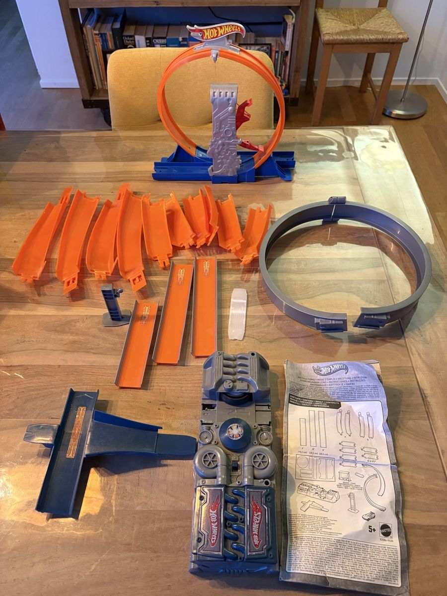 Hot Wheels Giocattoli: Verschiedene Hot Wheels Sets – Usato da Rheinfelden venduto da mor_2hg5 5