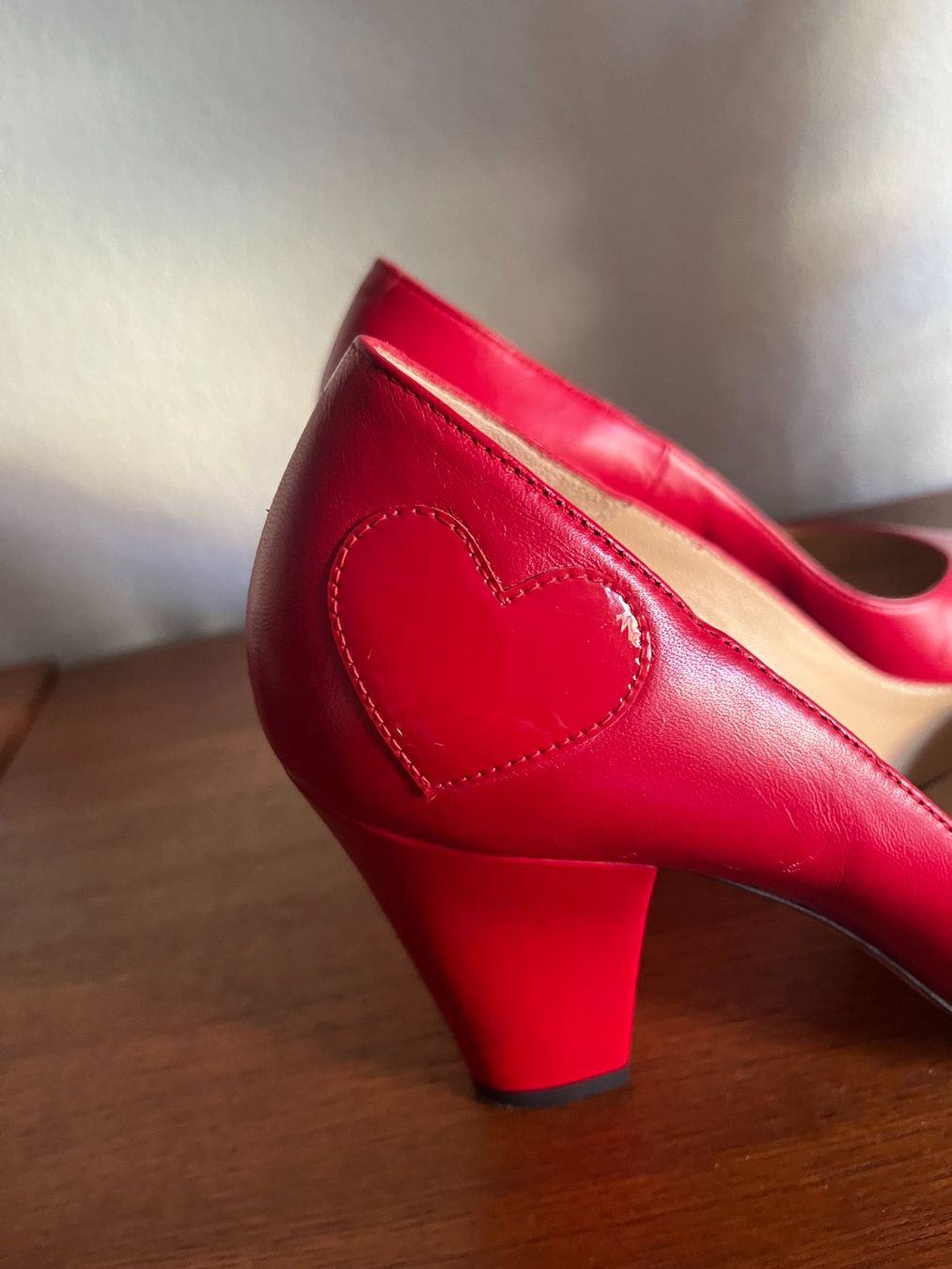 Scarpe da donna: Rote Pumps mit Absätzen, Grösse 38.5 – Usato da Zürich venduto da Carlo05101971 1