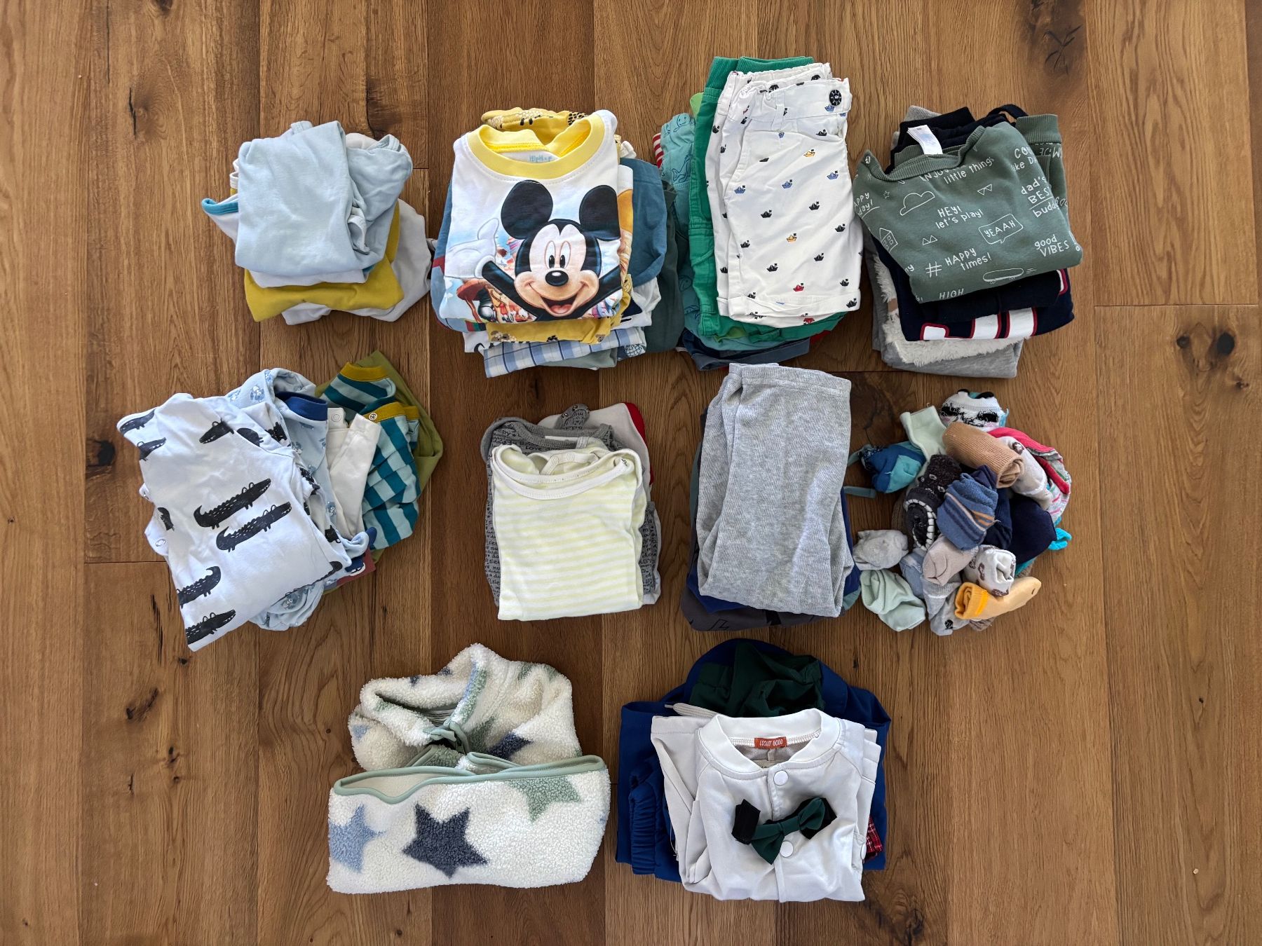 Ensembles coordonnés: Kleiderset Gr. 86 (Jungen) – D'occasion à Hinwil par nanki.s
