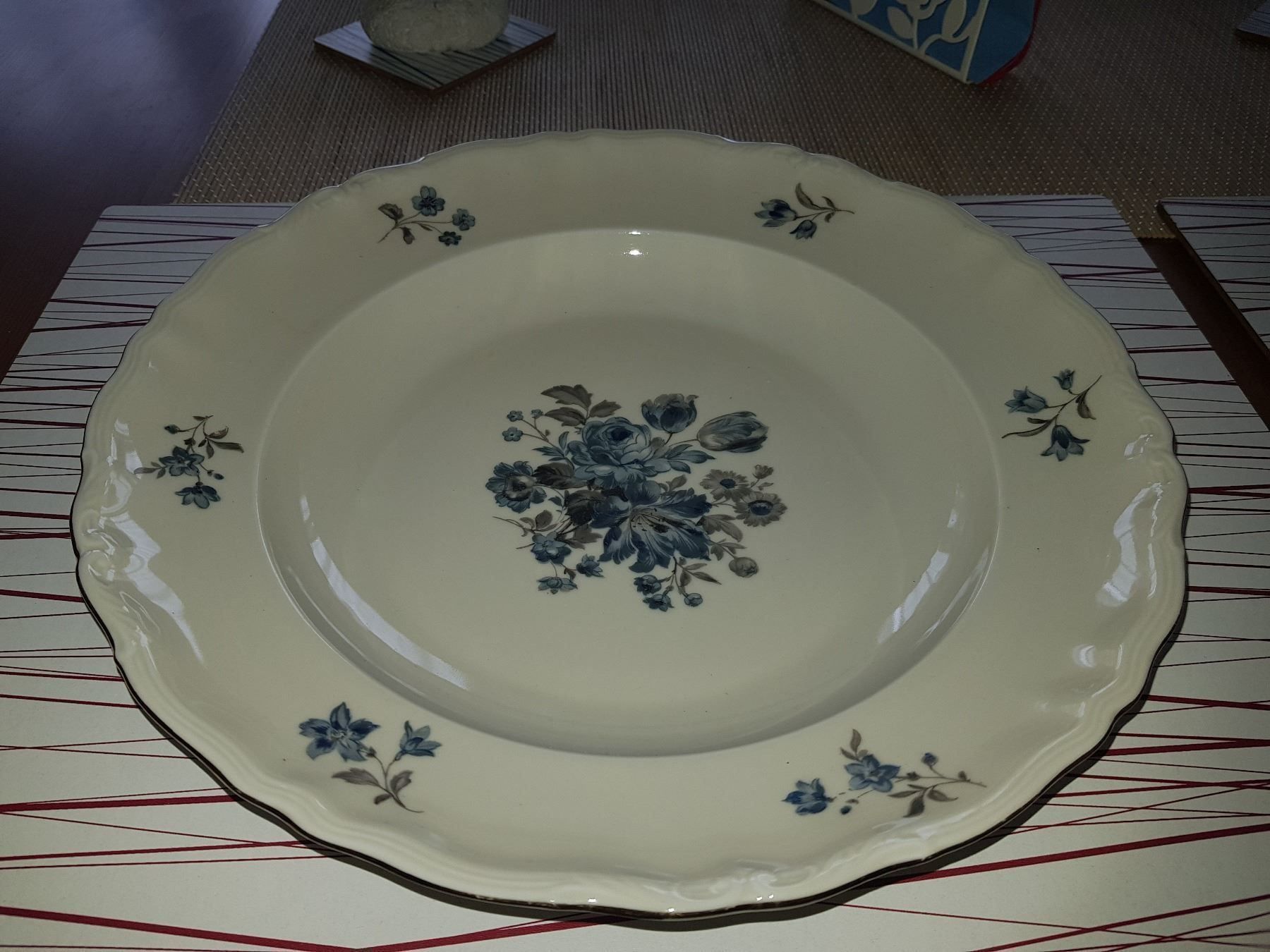 Piatti: Grandde assiette creuse EPIAG CZECHOSLOVAKIA – Usato da Cossonay-ville venduto da Super-Price-Quality