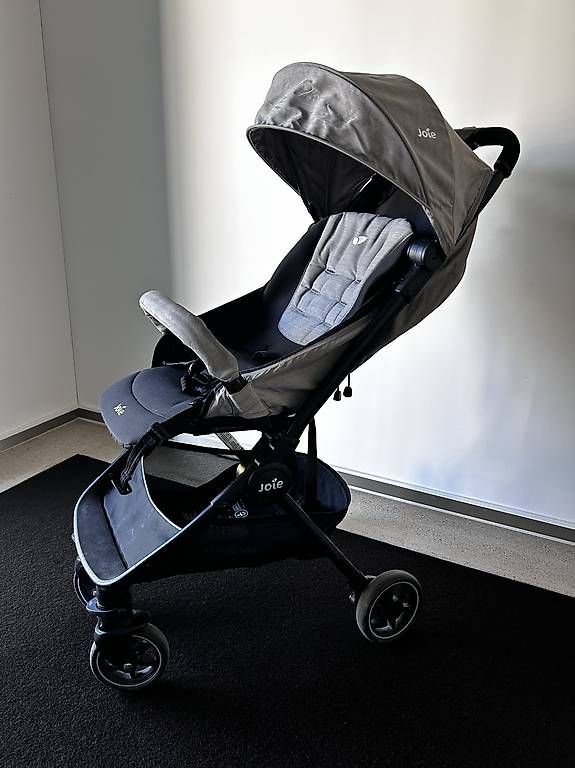 Kinderwagen: Joie Pact Lite Buggy, grey flannel – Gebraucht aus Oberwil-Lieli von NicOpra85