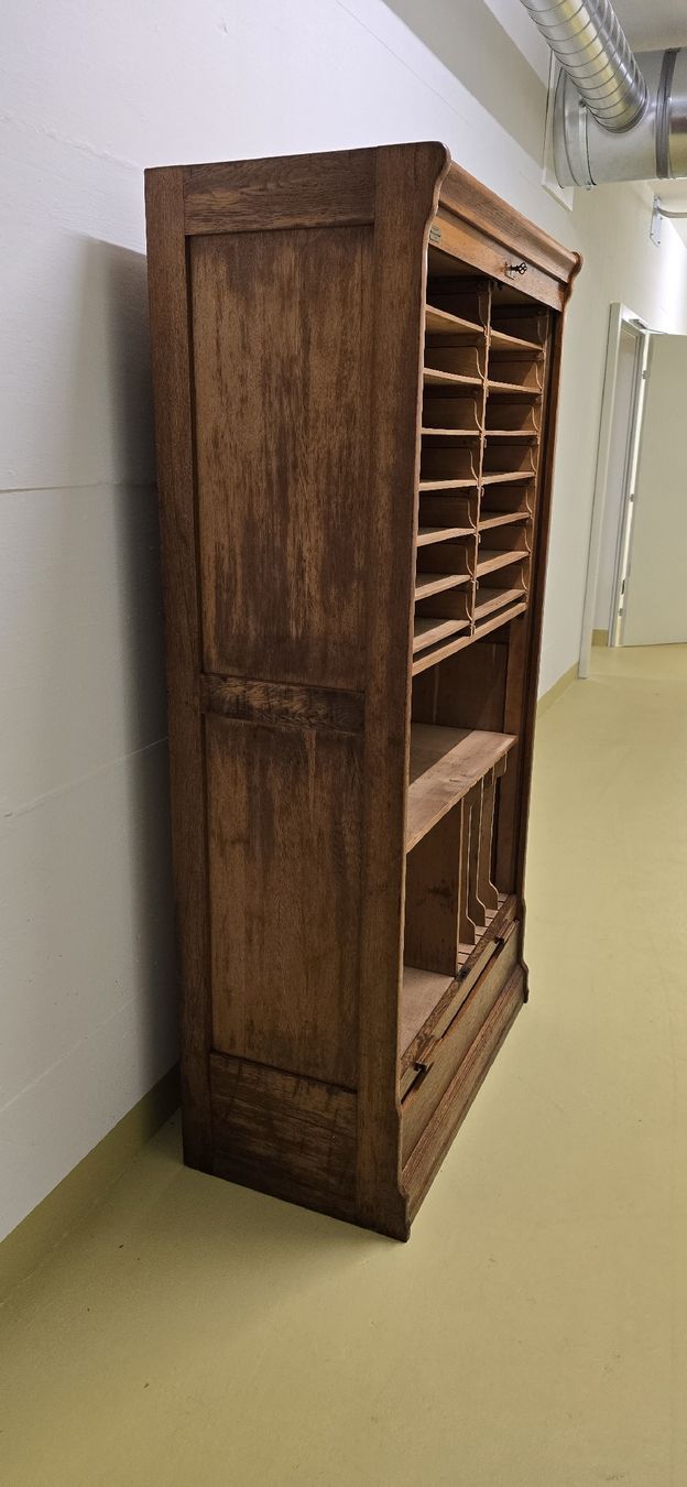 Armadi: alter Lateralschrank,  Rolladenschrank – Usato da Zürich venduto da Reni8048 2