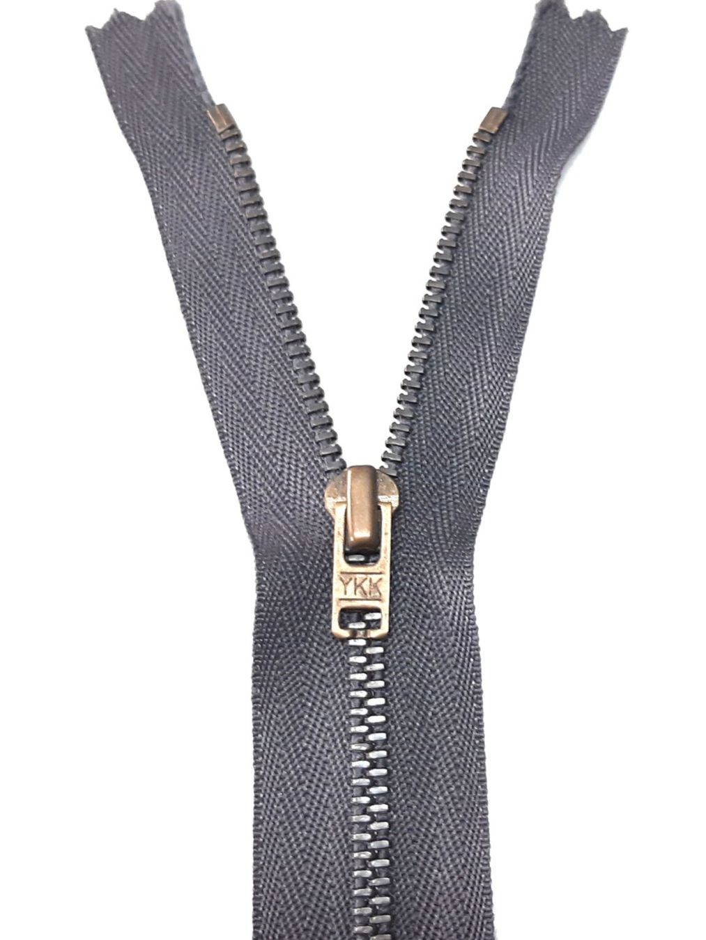 Tessuti: Reißverschluss 14 cm -  Fermeture éclair 14 cm – Nuovo (secondo la descrizione) da Savagnier venduto da Marderuth