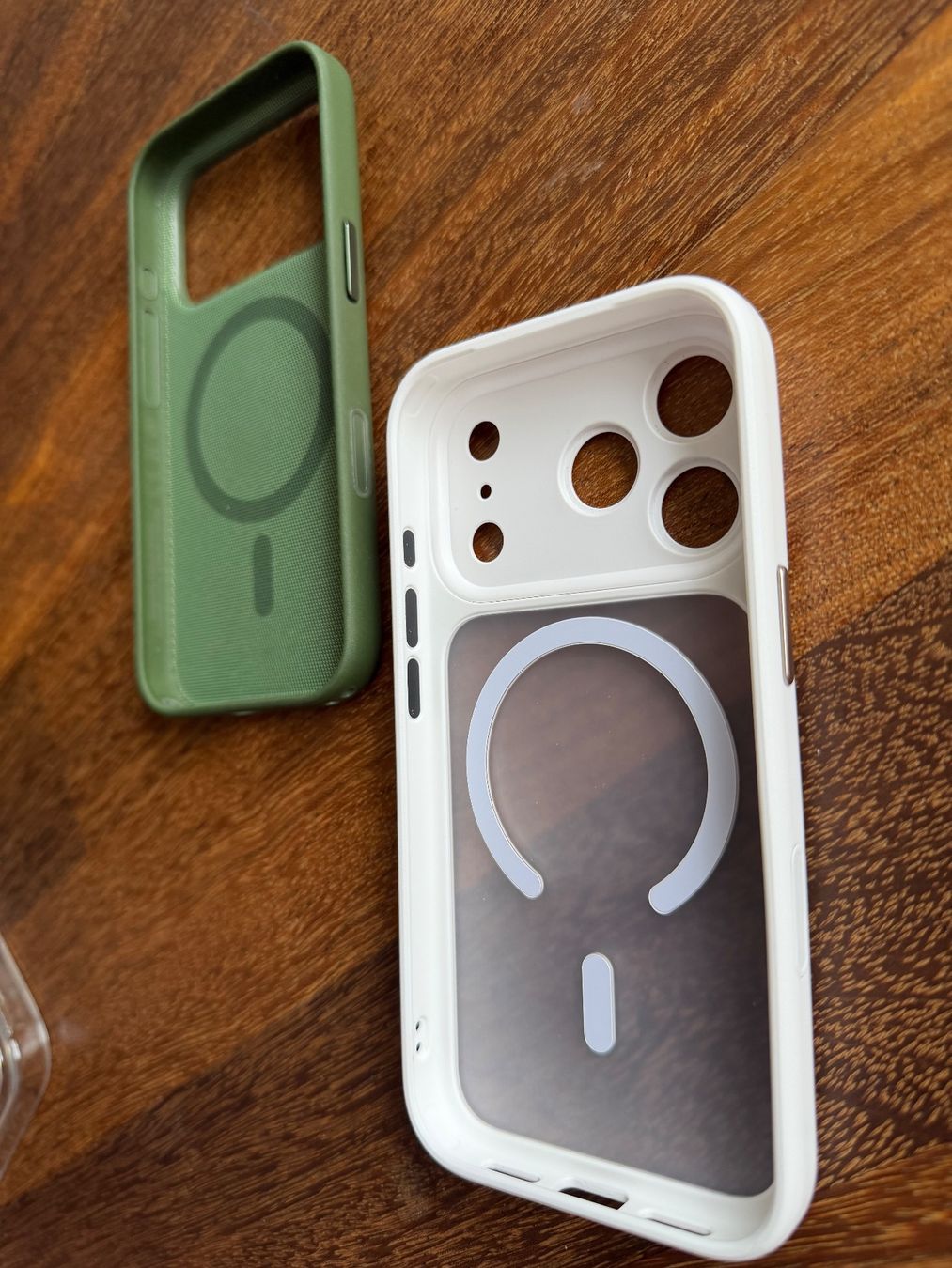 Apple Cover & Protezioni schermo: iPhone 17 Pro Case Techwoven / Funktionsgewebe – Usato da Ennetbaden venduto da miboo 3