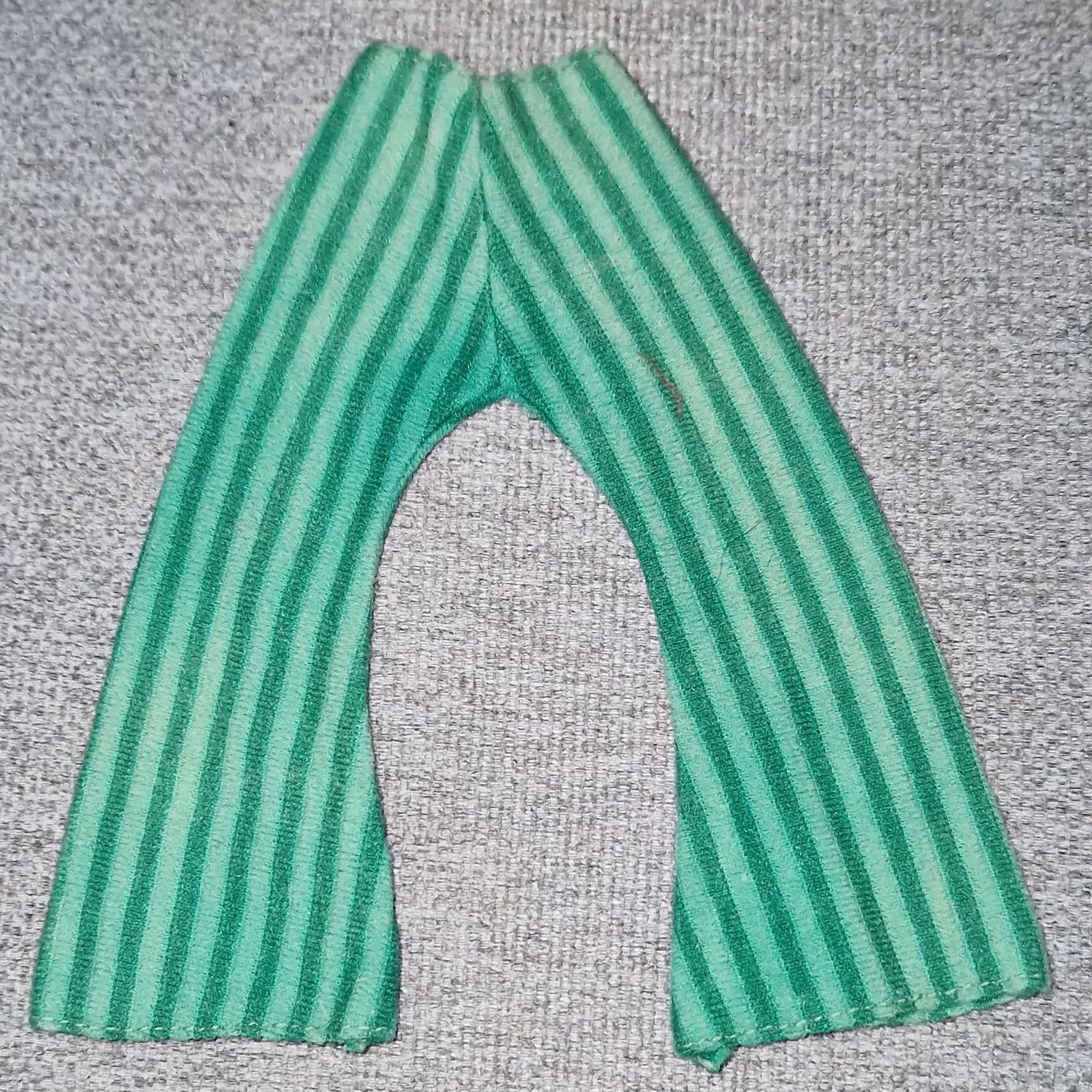 Bambole: pantalon pour Barbie – Usato da Couvet venduto da Pioune