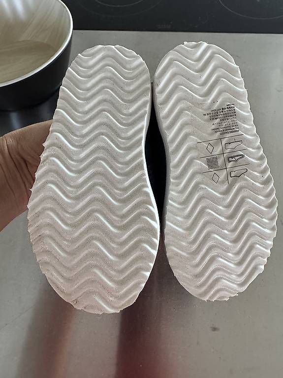 Scarpe per ragazzi: Babyschuhe in Grösse 19 - neu – Usato da Zürich venduto da tom_m9qb 1