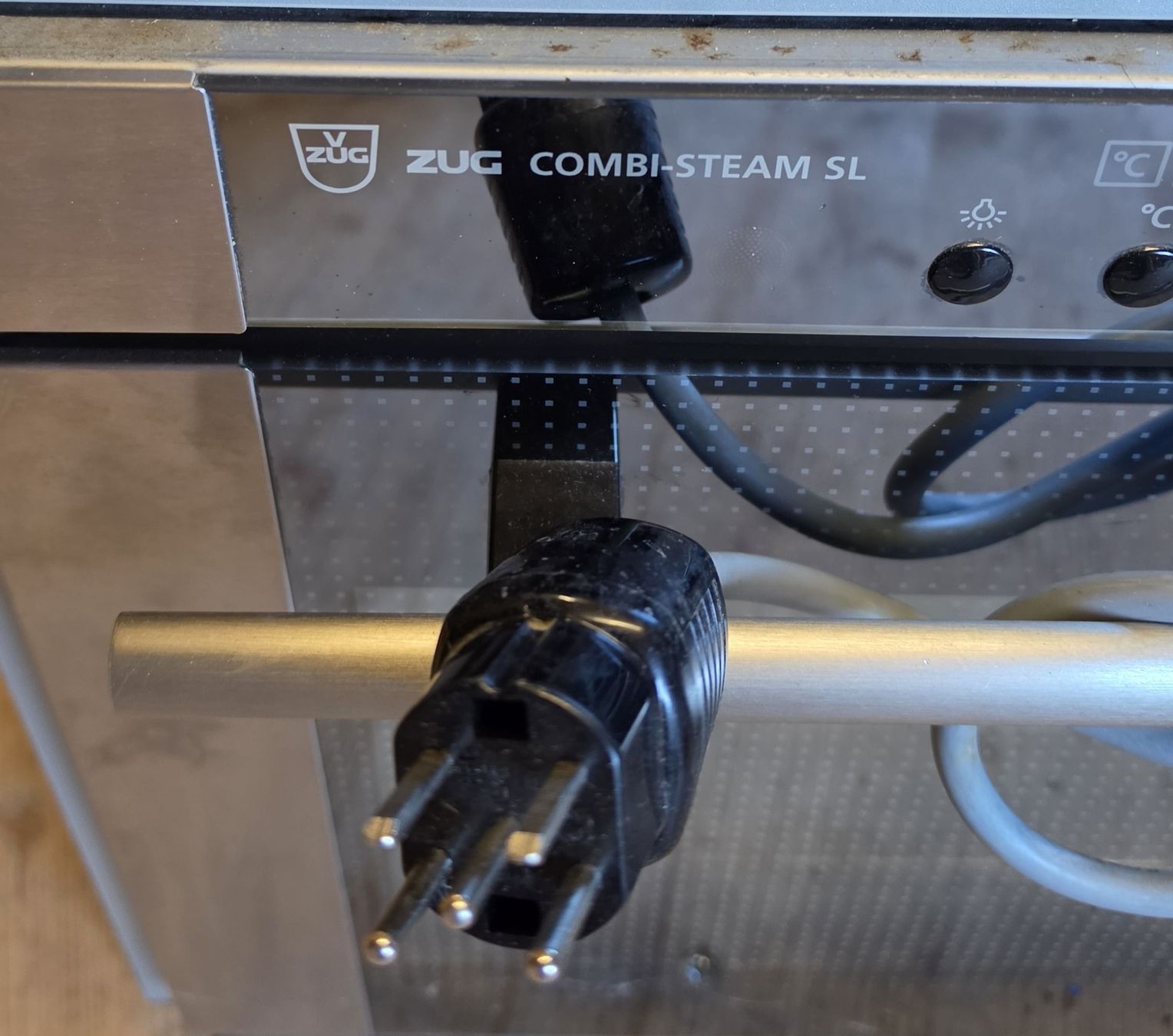 V-Zug Elettrodomestici da cucina: V-Zug Combi-Steam SL – Usato da Wahlendorf venduto da UrsM89 1