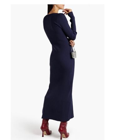 Midikleid aus Rippstrick mit Ringverzierung