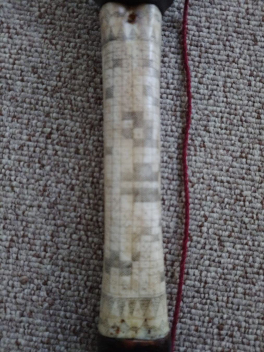 Altre raccolte & rarità: Keris Griff Indonesien Batak/ Sumatra mit Knochenbehälter – Usato da Luzern venduto da inf_c7r2 5