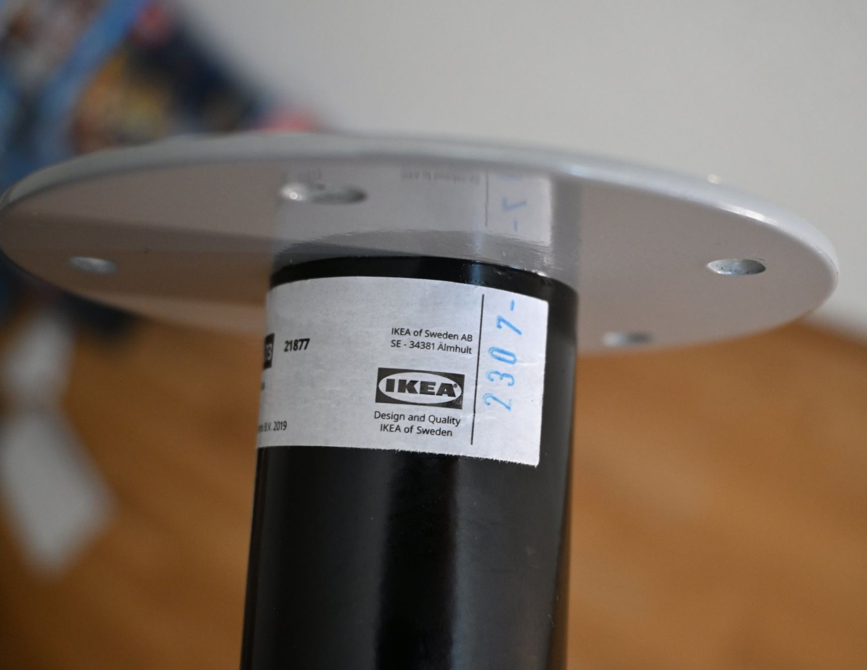 Ikea Altri mobili: 4 Stück IKEA Tischbeine ADILS | Schwarz – Usato da Scherz venduto da Neogeo5000 7