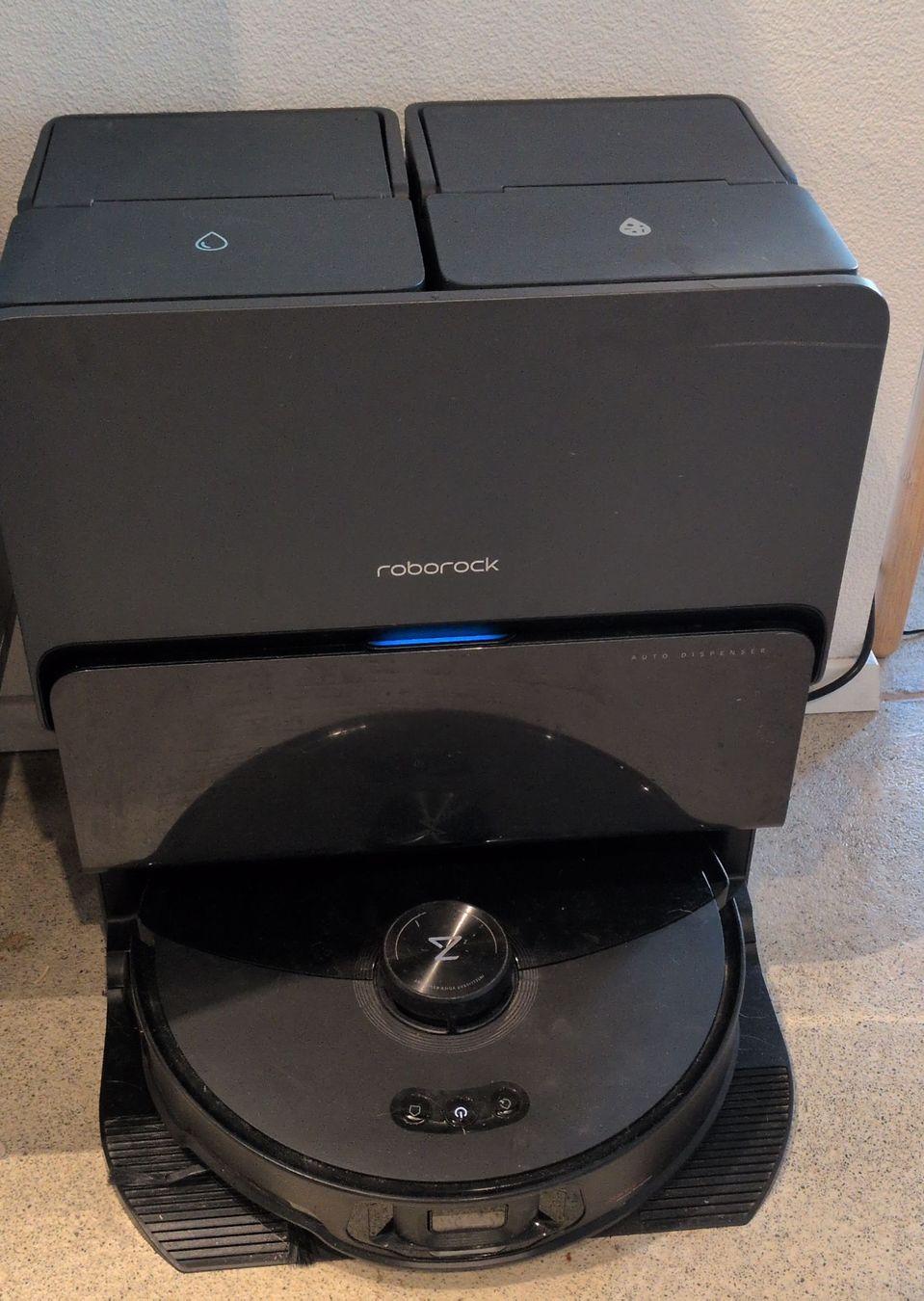 Roborock Aspirapolveri & Accessori: Roborock S8 MaxV Ultra Saugroboter mit Dock – Difettoso da Liebefeld venduto da Loopinfility