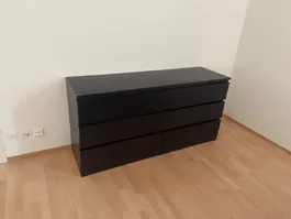 Schwarze Malm Kommode mit 6 Schubladen