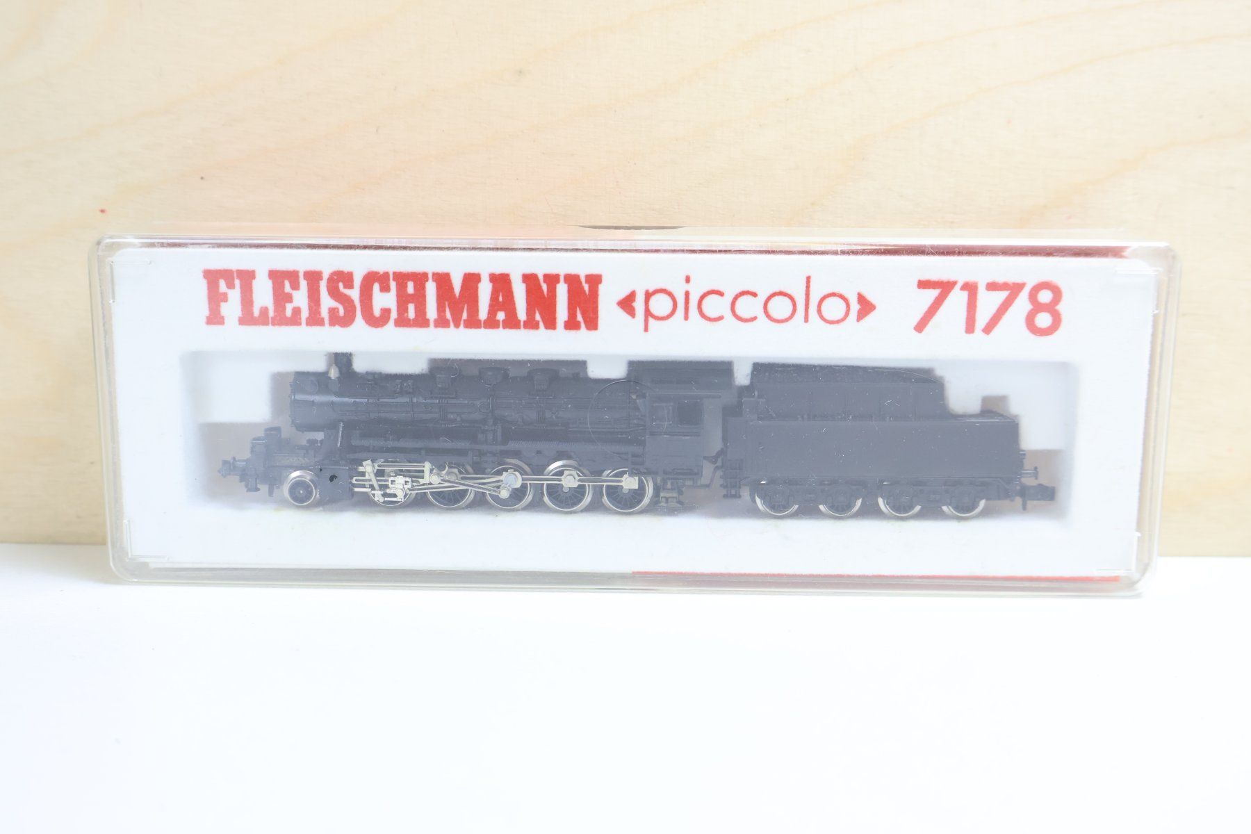 Fleischmann Modellini di ferrovie: Fleischmann ÖBB grosse Dampflok 7178 - Spur N – Usato da Winterthur venduto da Monstera 8