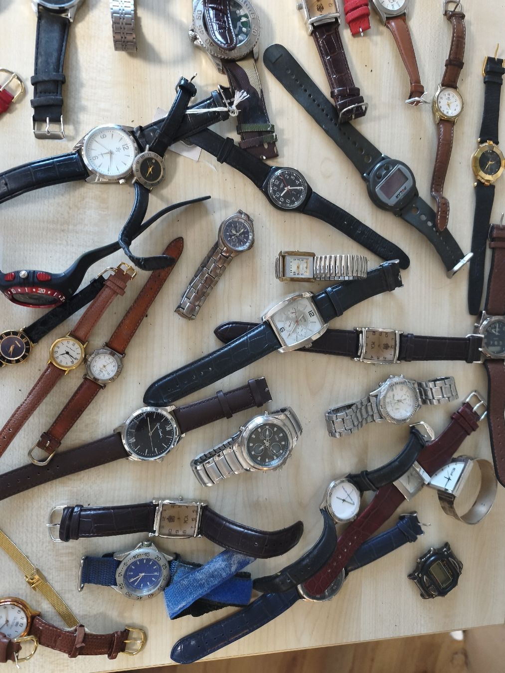 Uhren: Armbanduhr lot – Gebraucht aus Kreuzlingen von dad_9x7b 1