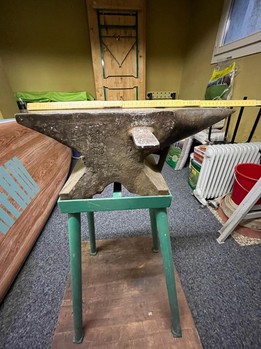 Werkzeuge: Amboss 50 kg mit Standfuss – Gebraucht aus Sachseln von fab_kst9 3