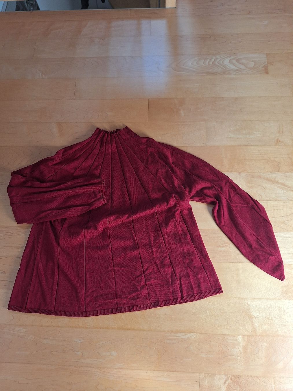 Navyboot Pulls & Sweat-shirts: dunkelrote Navyboot Pullover, Grösse 44 – D'occasion à Goldach par Pw1427
