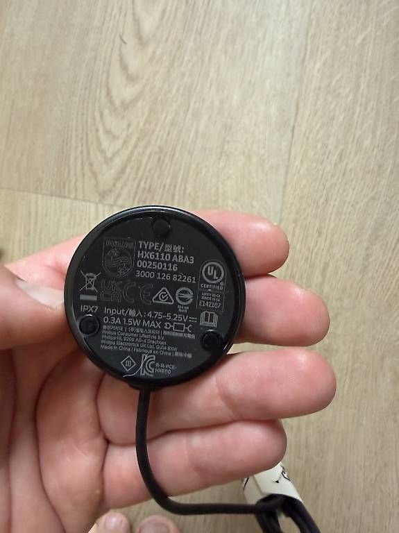 Chargements: Original Philips Sonicare Ladekabel – Neuf avec emballage d'origine à Dübendorf par sch_2fhz 1