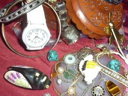 lot de bijoux avec boites en cuir