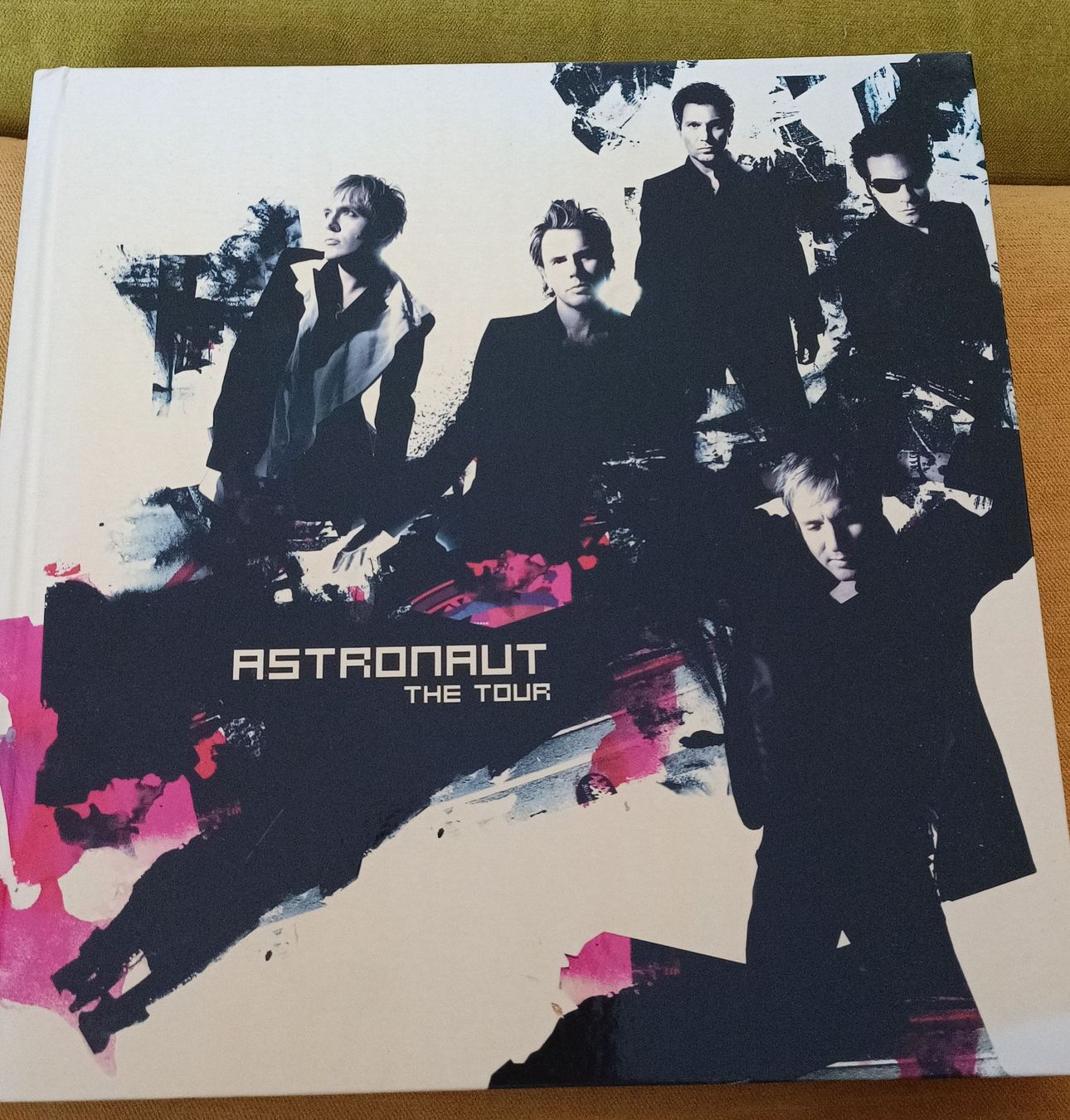 Libri: Duran Duran - Pop Up Tourbuch - Handsigniert – Usato da Menziken venduto da Artographs