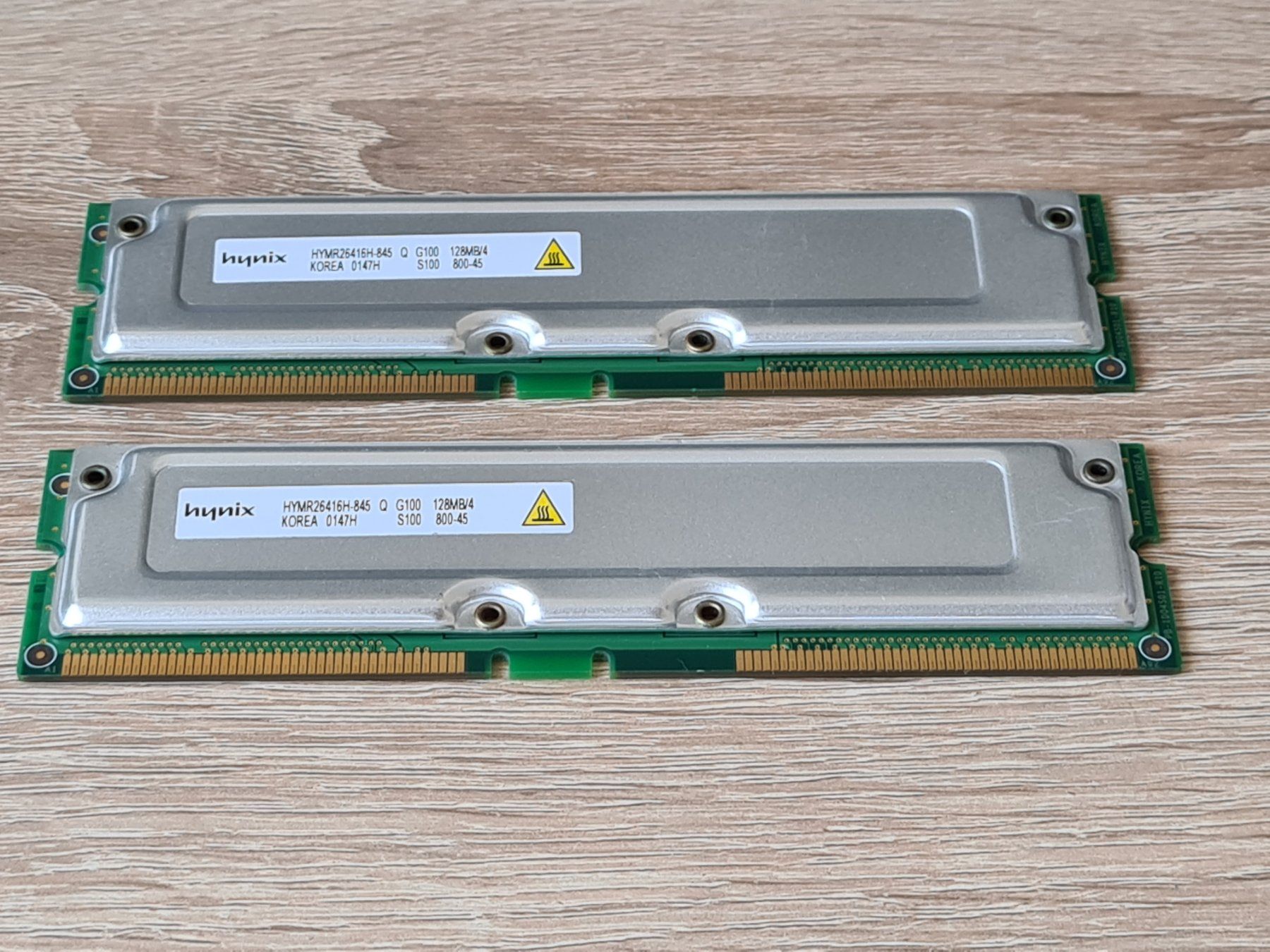 Memoria / RAM: RAM Hynix 2x128MB RDRAM - PC – Usato da Carouge GE venduto da Gasco 1