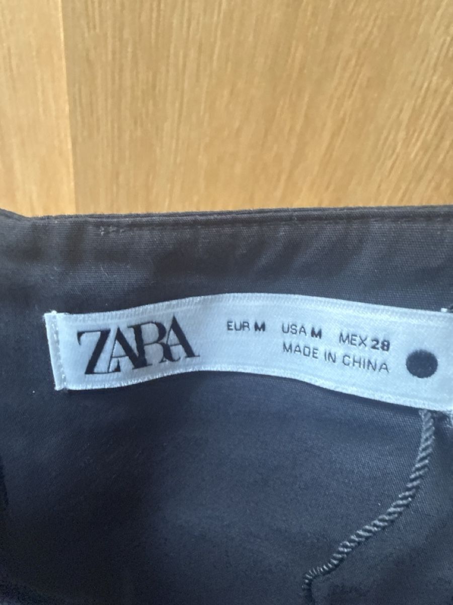 Zara Jupes: Zara Midi Skirt  – D'occasion à Zürich par bremetobias 2