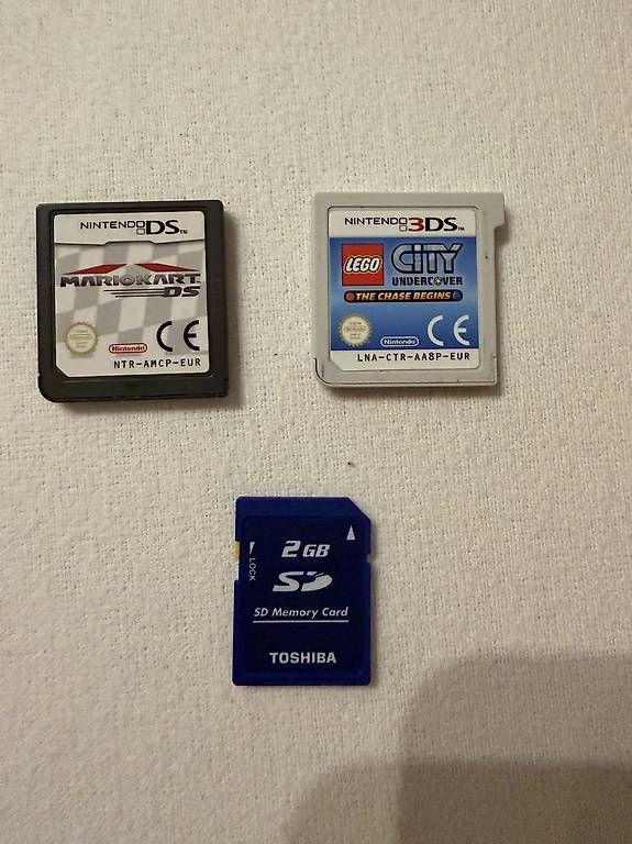 Console: Nintendo 3DS complète + support charge + 2 jeux + carte SD – Usato da La Corbaz venduto da Fred666 5
